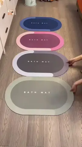 🚿✨ Diga adeus ao chão molhado! O Tapete Absorvente de Secagem Rápida suga a água em segundos, mantendo o banheiro sempre seco e seguro. Além de antiderrapante, é moderno, prático e perfeito também para porta de entrada. Mais conforto e segurança para sua casa! #TapeteAbsorvente #TapeteDeBanheiro #TapeteAntiderrapante #BanheiroSeguro #CasaOrganizada 