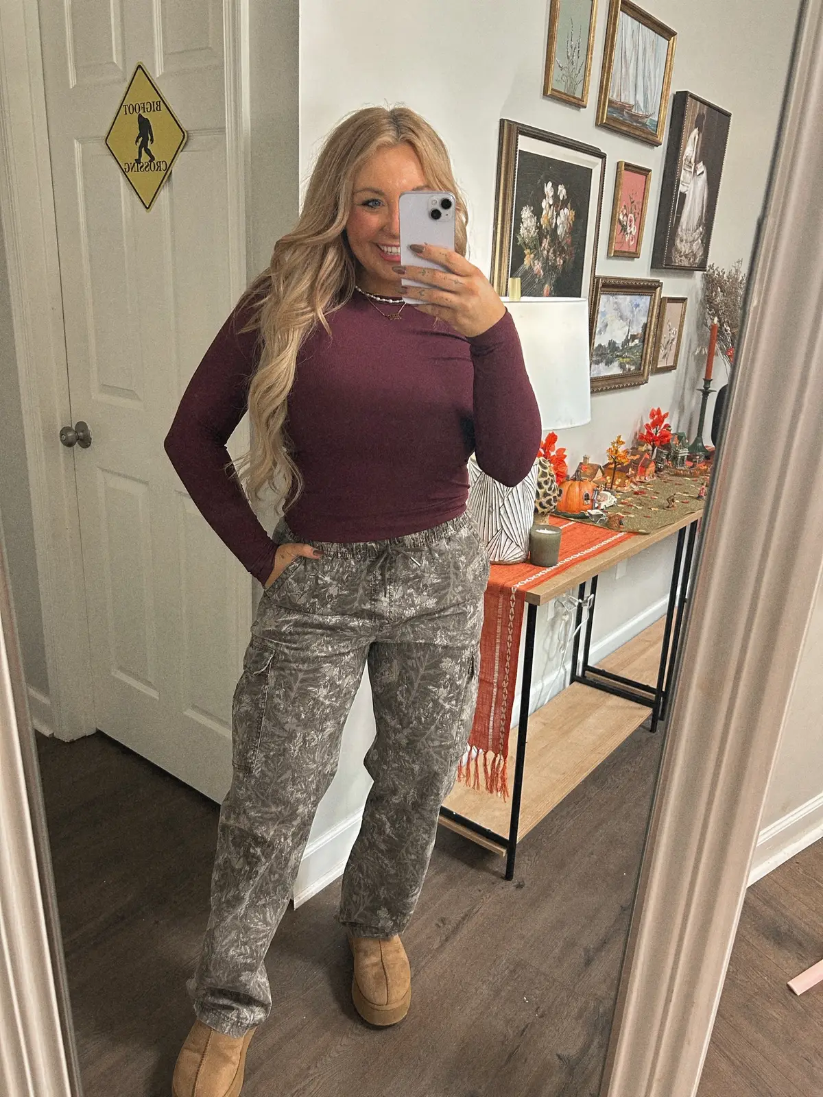 Found these cargo pants in the men’s section and I’m obsessed!!!! Whole outfit is Walmart! Wearing size medium! I’m 5’4 160lbs! #fyp   #foryou   #foryoupage   #viral   #trending                                      