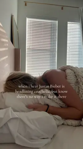 i will sing from afar. crying. throwing up. #justinbieber #coachella #fyp 