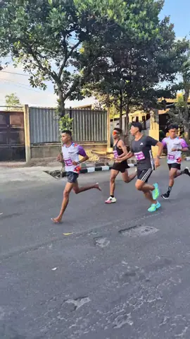 Kediri Colour Run Festival 2025  categori 7km  avg Pace 3.15-3.20 per km Potensial podium 1-4  #Lari #runningman #atlet #Running #berlari 