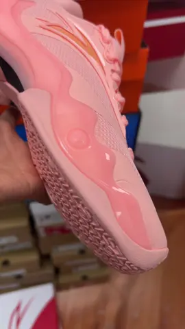 #anta #fyp #basketball #shockwave #basketballshoes pink shoes cute cool!