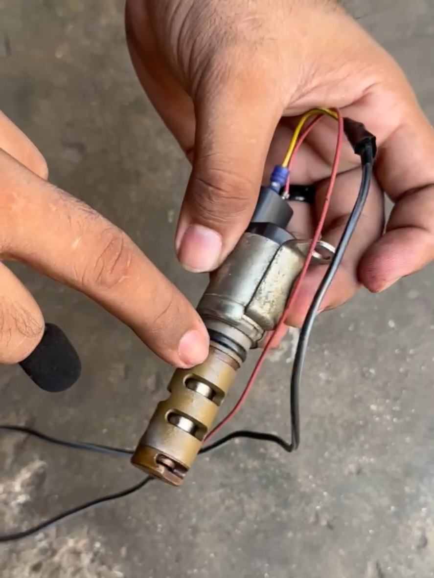 How To Wash VVT Sensor #onemillionaudition #viralvideos #pakwheels #alsharifauto #treanding @Car Surgeon @TikTok @UrduPoint.com @Isha Rana @Alina Amir 