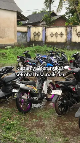 kapan ya🤔#izin post@... #masukberandafyp #fizr_2stroke #f1zrmenolakpunah #f1zr_indonesia 