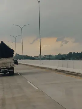 Lier aing mah🤦‍♂️#drivermuda💫 #storysad🥀 #sadboy🥀 #fypシ゚viral #fypシ゚viral🖤tiktok 