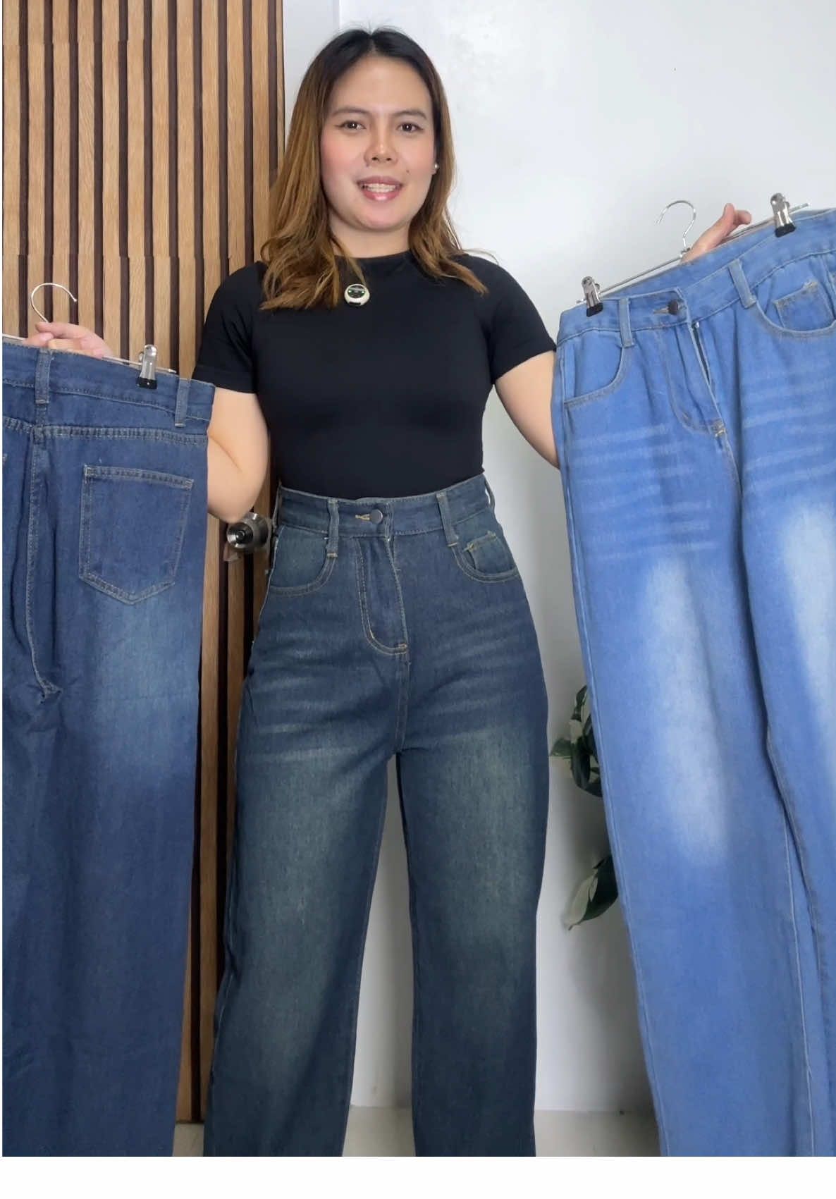 Wide Leg Baggy Jeans #Wideleg #widelegpants #BaggyJeans #denimpants #TiktokShopStyleUniversity 