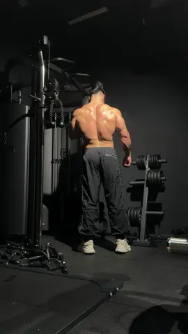 Espalda actualmente, video sin editar. #Fitness 