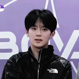 okay y’all it’s finally time to reveal my one pick on boys ll planet yup it’s yoo kangmin. please support and vote for him. his current rank is really not safe at all, i’m so scared. he’s such a crazy all-rounder: he can sing, dance, rap, has stage presence, and on top of that he’s hardworking and humble. like he’s got everything? i don’t know why more people aren’t hyping him up yet but we need to change that. if you’ve ever watched him perform you’ll know he’s the type of person who gives 200% every single time and he’s only gonna shine brighter with more chances on stage. let’s not sleep on him because he deserves the spotlight. so i’m begging y’all to vote for kangmin 🗳️ every single vote counts. let’s protect yoo kangmin and make sure he gets the recognition he deserves 🥺 we cannot lose such an all-rounder talent like him </3 #유강민 #YOOKANGMIN #KANGMIN #BOYS2PLANET #b2p #fyp #kpop #edit #viral 