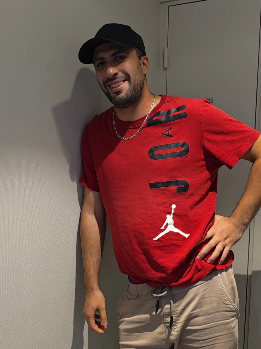 La marque qu'il a 😂😂😂 #melfouad #humour #couple #couplegoals #fyp 