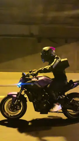 Opiniones?🫁 #bikerboy #mt07 #exhaustsound #nightrider #yamahamt07 