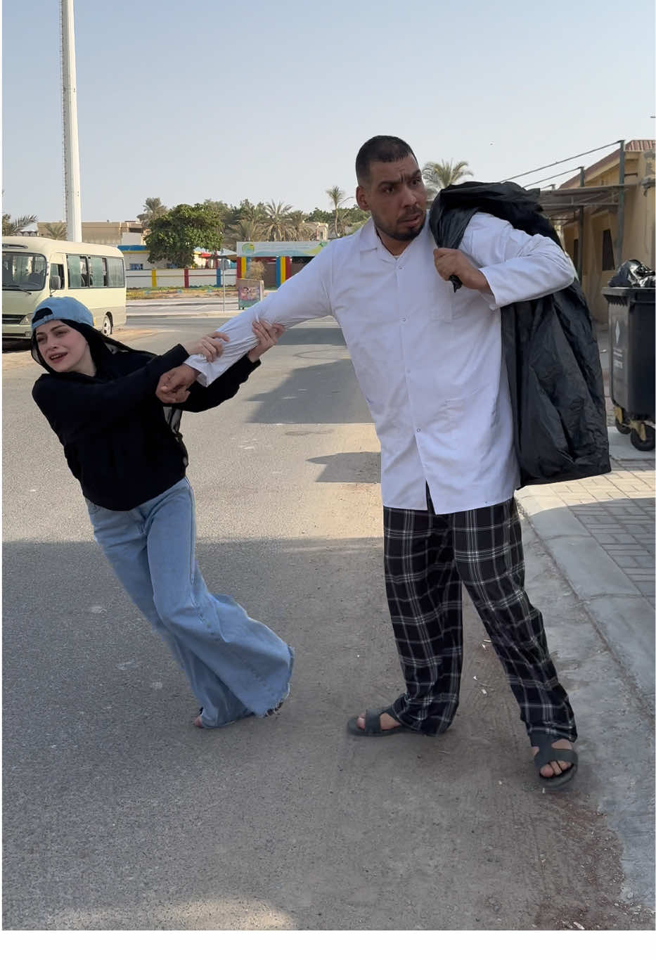 دكتور من سوق جمعة😁😁#ام_سيف #جيفارا_العلي #نانو 
