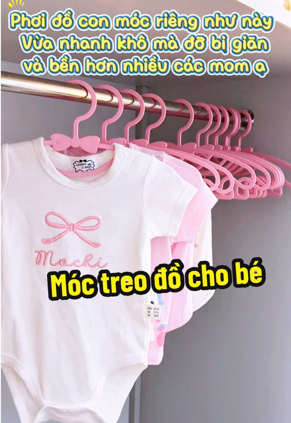 Các mom chuẩn bị sinh hay có con nhỏ tham khảo combo móc treo quần áo riêng cho con nha #moctreoquanaochobe #mocphoidochobe #landaulamme #mebimsua #meemtep 