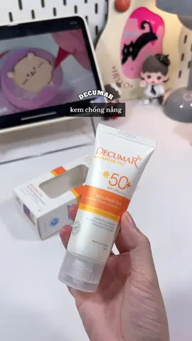 Thoa kcn hằng ngày để da luôn xinh nha mn ✨ #kemchongnang #decumar #xuhuong #viral 