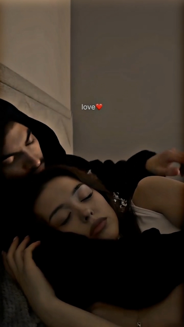 🥹❤️‍🩹 life partner #lovestory #lovefimly #fyp #foryou #foryoupage #trending #tiktok #viraltiktok #viralvideo 