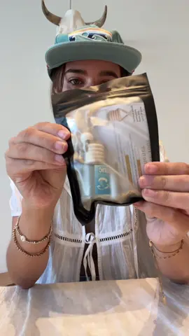 Smells SO good. And for the price you literally can’t get better than that. 