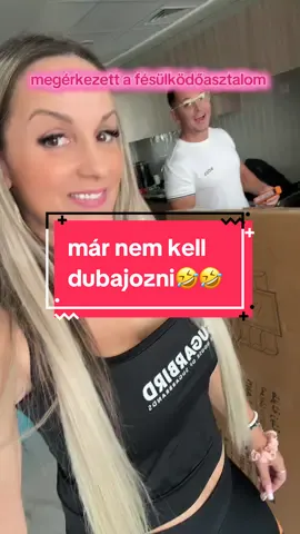 a kis munkásgyerek erre is képes🤣🤣 aztán nem kell itt irigynek lenni ...csak szólok h nem eladó🤣🤣 bár sokmindenhez ért🤣🤣 #dubai #munkasgyerek #swarovski #pandora #neked 