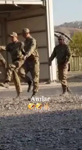 #anılar  Qaqamiz pardadire  allah butun esgerlerimizi herbicilerimizi qorusun amin