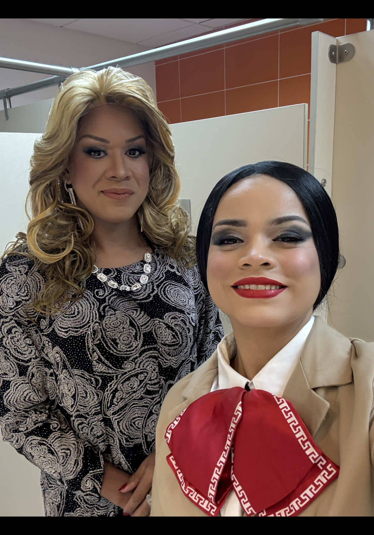 IG:@Yomellamoalejandraguzmanpa Adivines quieres somos ? #yomellamo #alejandraguzman #pty🇵🇦 #panama🇵🇦 #yomellamoalejandraguzman  @ELMILVOCES🇵🇦 