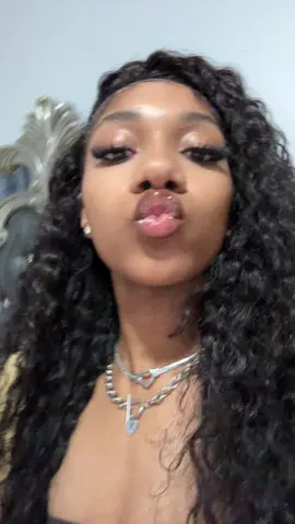 I wish they had this one piece in more colors 