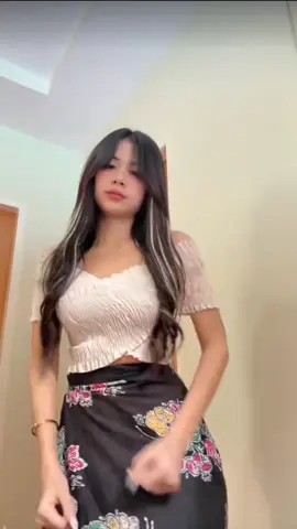 Ma Kmelly Dance te mike chin ka tel 99+🩷🤍 #kmelly22 #idolမြင်ပါစေဗျာ👀😭 #chawthazinko1 #fypシ゚viral🖤tiktok☆♡🦋myvideo 