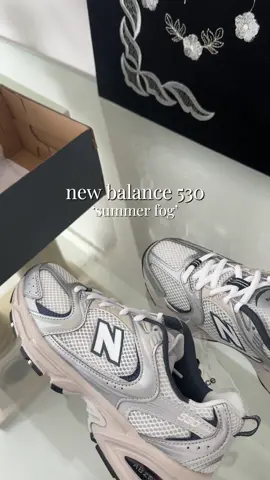 I’ve been on the waitlist for these for SO long, finally got them !!! colour: summer fog (navy with silver metallic) #newbalance #newbalance530 #summerfog #newbalanceshoes #newbalanceunboxing 