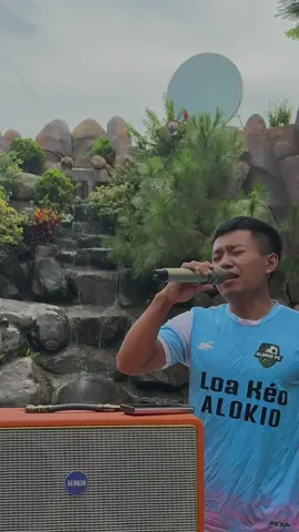 Những Lời Dối Gian…Đã đến lúc nói lên câu giã từ…Hát karaoke trên loa xách tay Alokio V22#loaxachtay #loaxachtaycaocap #loaalokiov22 #nhungloidoigian 