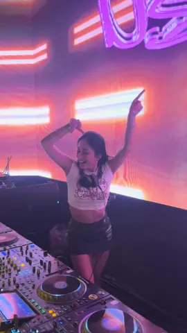 Manis kaya gulaa🤣🤣🙈 #djfullbass  #cute  #club  #djusa 