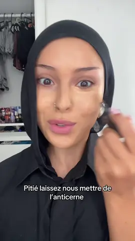 Pitié laissez nous en mettre une tonne quoi #makeup 