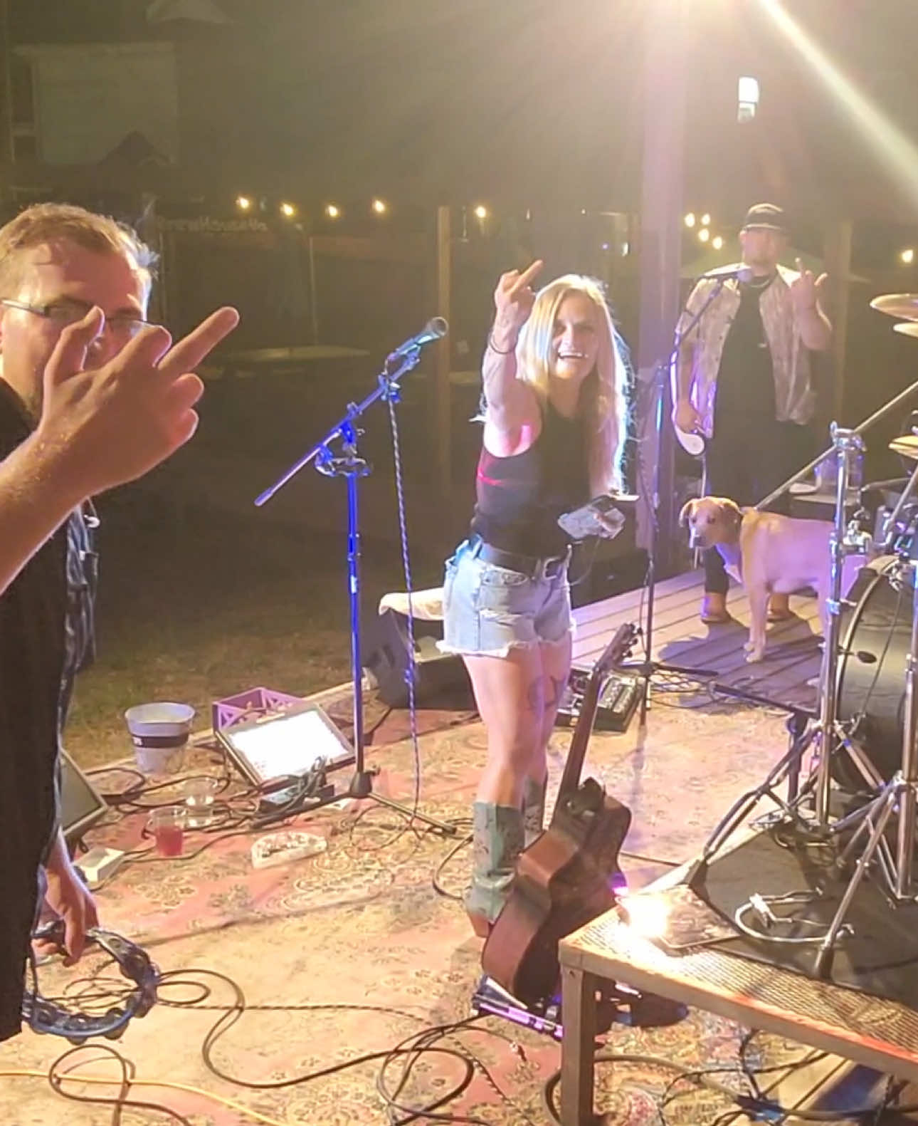 Greetings from @itsharmonyholler 😂😂 #behindthescenes #fypシ #rockwithalittleyeehaw #rockshow #countrymusic @wilbanksshilohyah @RussellWayne @Chad Ryg @brodyman1999 