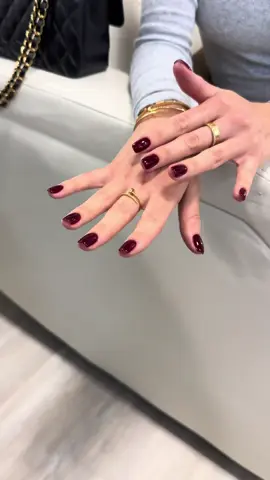 Fall nails on repeat #fallnails #fallnailinspo #darknails #winerednails 