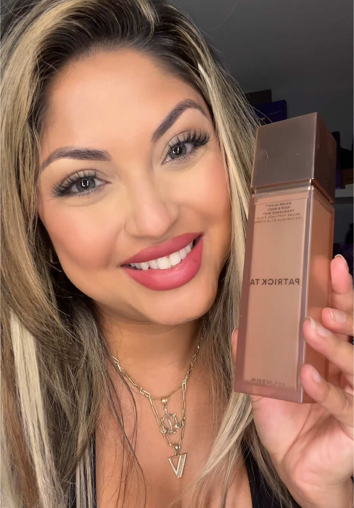 #tiktokshop #ttslevelup  #TTSTakeover  #tiktokshopfinds #tiktokshopping #tiktokmademebuyit #BeautyGifts #TikTokShopCreatorPicks #HautDropsOnTheGlow #ttsdelightnow #ifyouknowyouknow #beautifulgirl #tiktokshoprestock #women   #tiktokshopunboxing #rushtok2025 #superbrandclub #Viralontiktokshop    #makeup #makeuptutorial #MakeupRoutine #tiktokshopbacktoschool #fragrance #patricktabeauty 