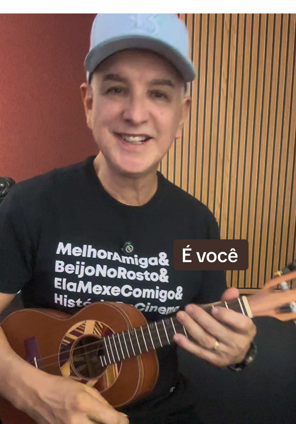 Clássico que nunca sai de moda: Exalta e Pagode 90. Qual música não pode faltar dessa época de ouro. #cavaco  #cavaquinho #pagode90 #pagodeiro 