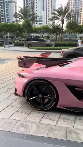 Pink jesko? Mid#pooyan#koenigsegg#pink#gold#jesko@Pooyan Mokhtari 