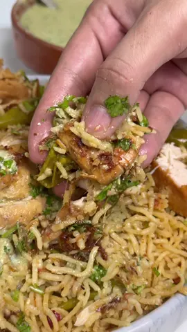 Ab aap log comment section mein yeh mat kehna ke isme karhai masala kyun add kiya hai 🤭, Q k isse pulao ka taste bohot acha hota hai….