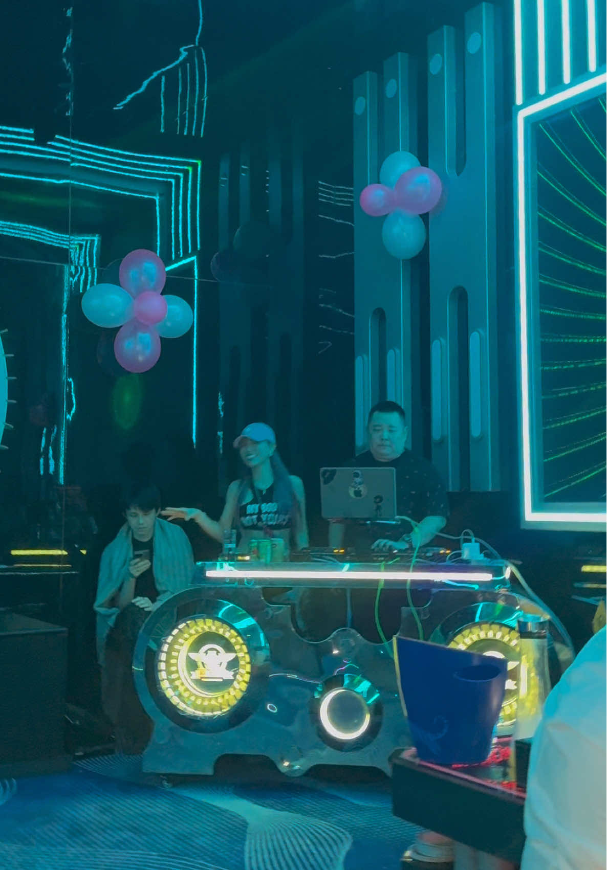 Quá quá đất mất nhảy rồi 🤭🤭🤭🤭#annaliu🥰🥰🥰 #DJAnnaliu #kepong #ktv #KL 