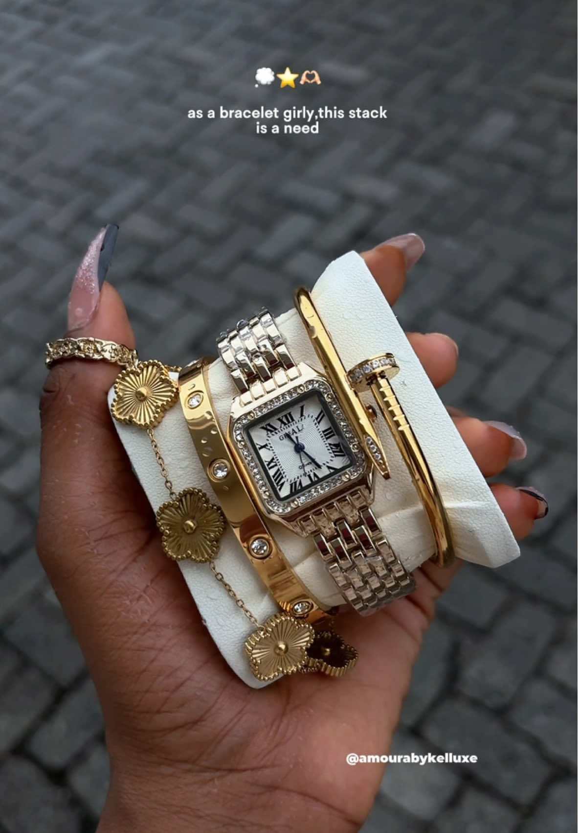 ⭐️Forever Amoura Stack⭐️ Curated with love for the most beautiful Gem. This stack will be available to shop on the website on launch day🫶🏻😍 Are Amoura girlies ready yet??💃 #jewelryvendorinlagos #launchingsoon 