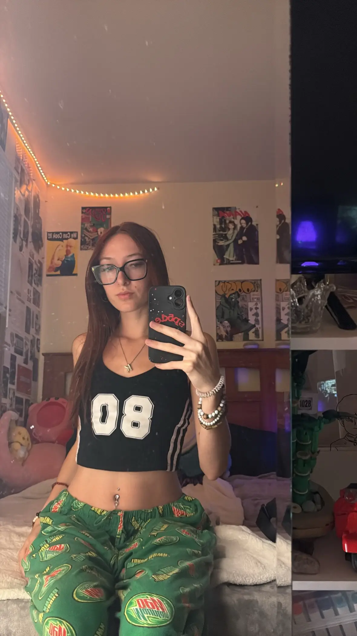 j realized i’ve only posted here 2 other times this year,, 2020/2021 me would be so surprised #spam #heychat 