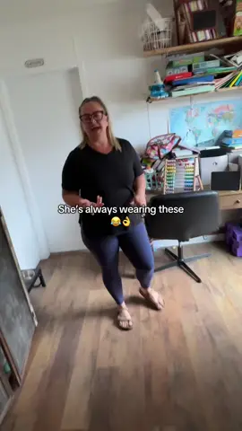 She’s been wearing them nonstop since I got them for her 😅👌 #leggings #gymleggings #halara #halaraleggings #gymoutfit 