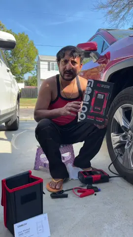 #goolooofficial #carjumpstarter #caraircompressor #caremergencykit #gooloojumpstarter 