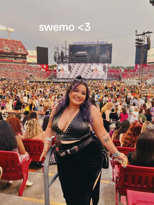 I saw one direction, taylor swift and my chemical romance at Raymond James stadium so that’s basically my holy trinity. #swemo #erastour #mcr #mcrtampa 