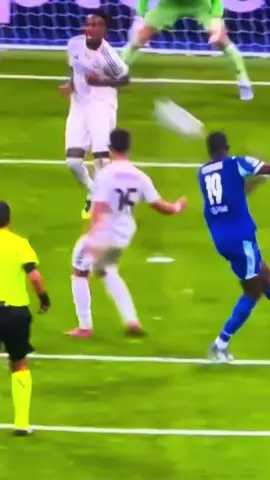 ضربة جزاء صحيحة غير محتسبة ل مارسيليا #ريال_مدريد #مارسيليا #دوري_ابطال_اوروبا 