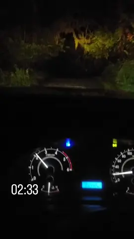 tembus tengh malam..  #drivermuda  #hilux4x4  #houmau  #sigitrendang 