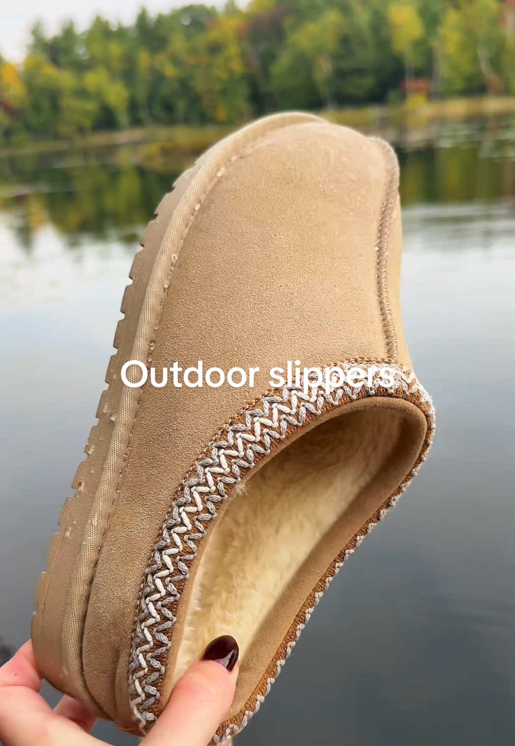 Replying to @jinnee🤍 If you see your size grab them before they’re gone! @EVELLYHOOTD US  #outdoorslippers #fallshoes #miniboots #fallstyle #tiktokshopcreatorpicks 