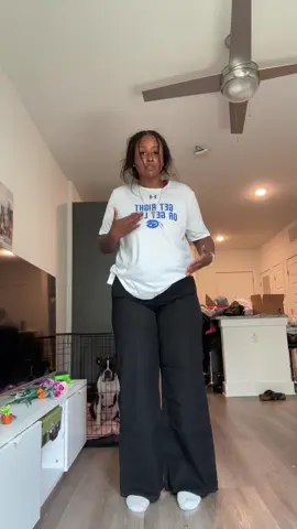 I need more asap ! Lmk what else my tall girlies wanna see ! @Gap #gap #tallgirlfriendly #fyp #foryou #lengthcheck 