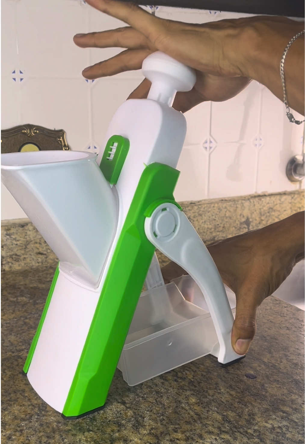Cortador/fatiador multifuncional 5 funções. #cozinha #cozinhatiktok #cozinhando #tiktokshop 