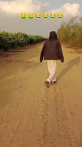 🤑🤑🤑🤑🤑😂هكذه حال البدوي لما ميكون معه فلوس 🤑🤑🤑🤑🤑🤑