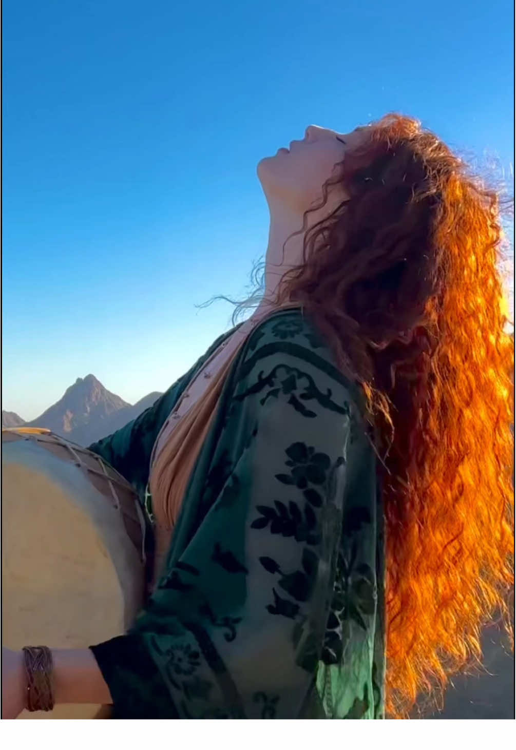 🦁 #handdrum #singing #savagedaughter #acappella 