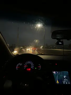 Идут дожди, и я не ты 🌧️ #врек #рек #зарулем #дождь #ночь 