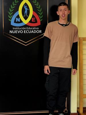 Colegio Online para jóvenes! Estudia desde cualquier lugar y accede a educación de calidad Haz clic!