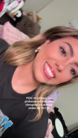 Omg ahora si voy a sonreír más #whiteteeth #dientesblancos #cocomint #gurunanda @GuruNanda LLC 