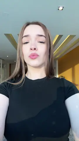 me encanta esta luz🩷